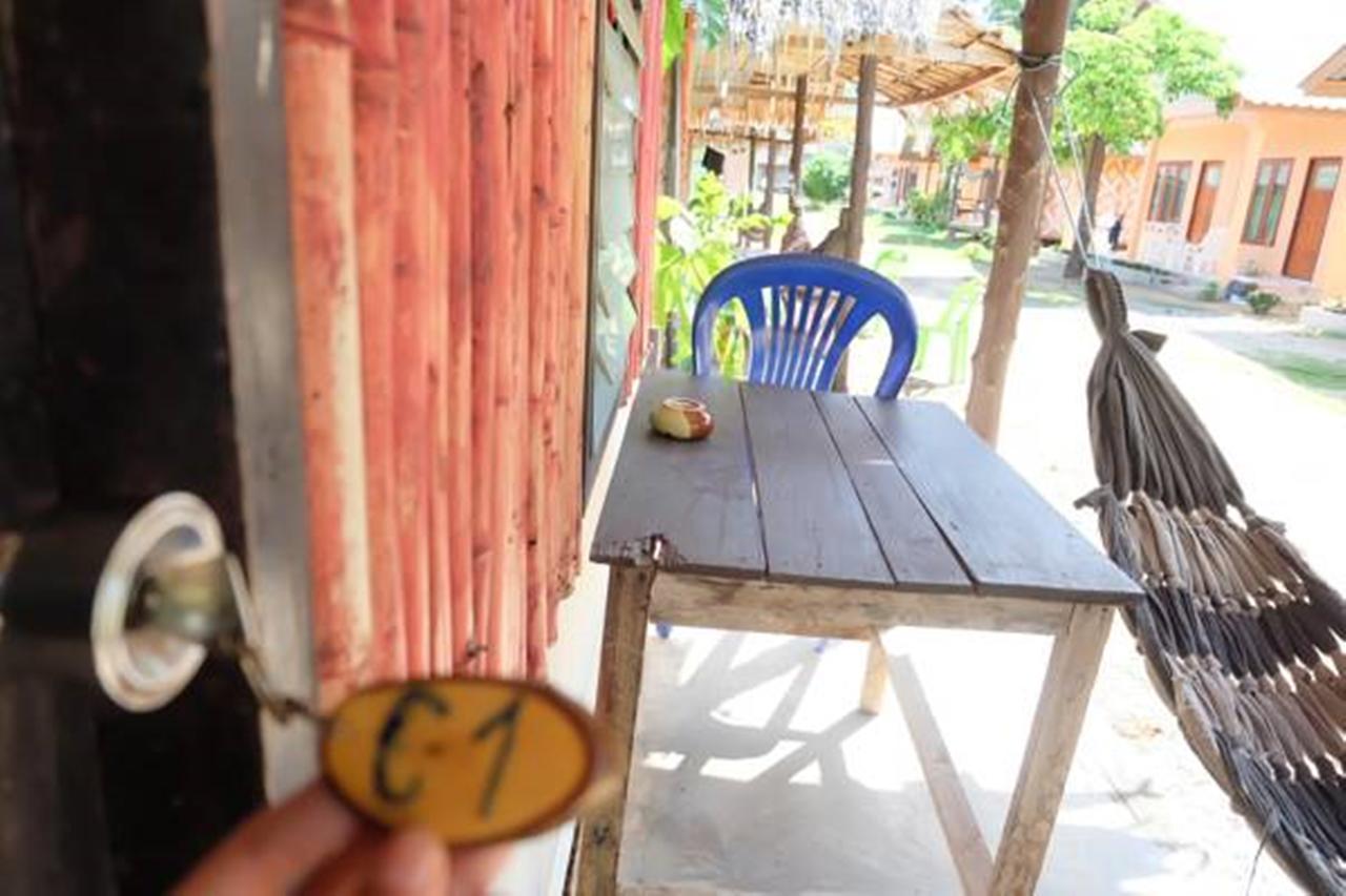猿猴简易别墅 Ko Lanta 外观 照片